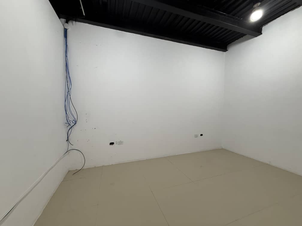 WhatsApp Image 2025-10-01 at 3.42.00 PM (2)