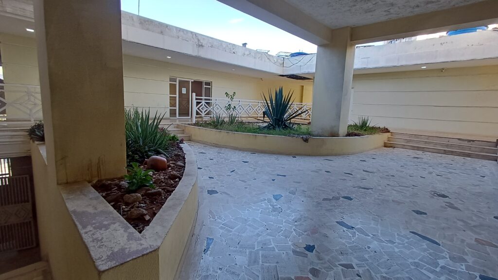 garden plaza (2)