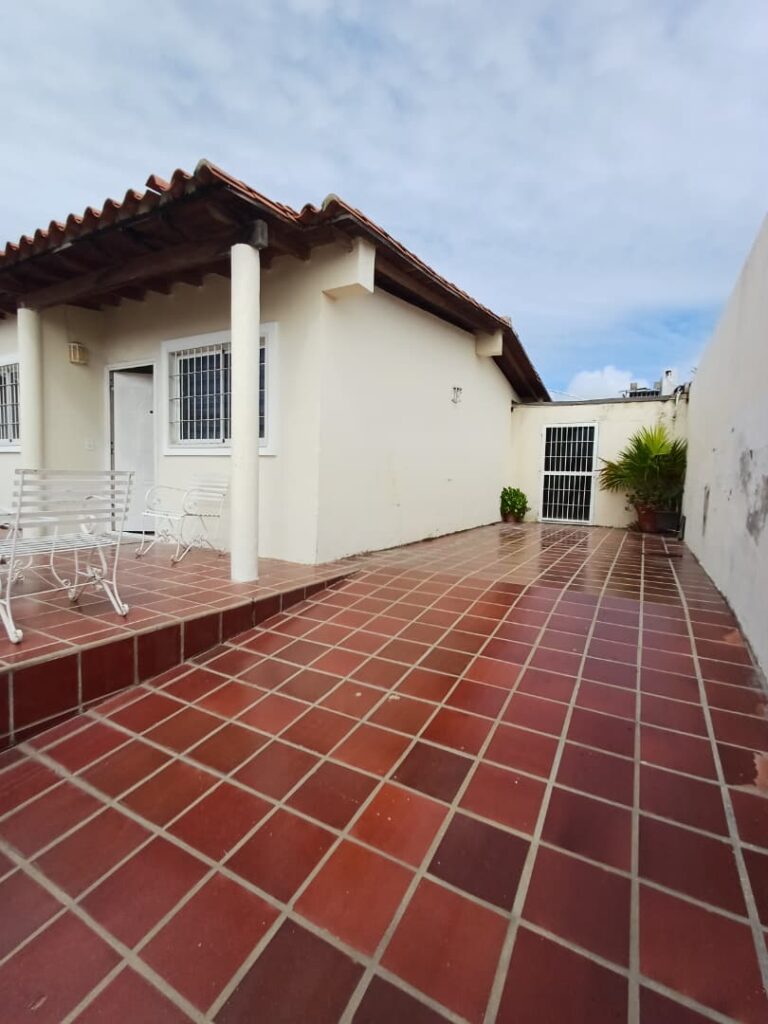 WhatsApp Image 2025-12-10 at 2.13.07 PM (1)